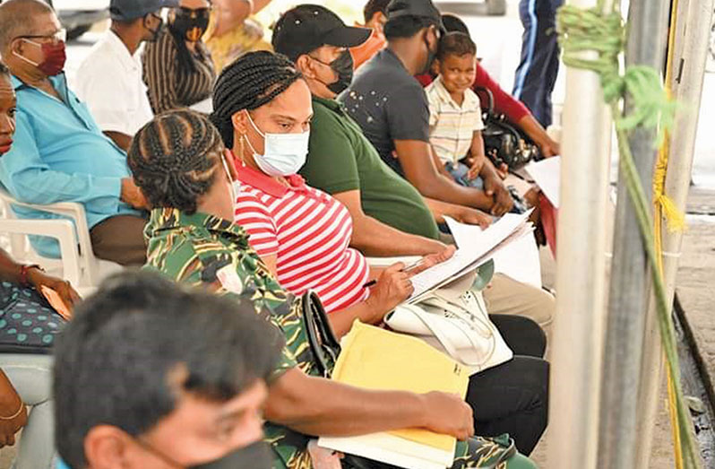 Some of the applicants in the registration area (Ministry of Housing and Water photo)