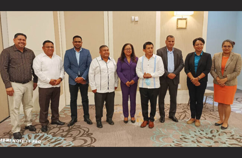 Minister of Amerindian Affairs Pauline Sukhai (centre); Belize’s Minister of Labour, Local Government and Rural Development, Oscar Requena (fourth from left); Minister of Housing and Water, Collin Croal (third from right); Minister of Local Government and Regional Development, Nigel Dharamlall (third from left) and other stakeholders (DPI photo)