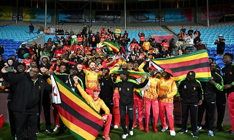 Zimbabwe celebrate their qualification to the Super 12s, October 20, 2022 (ICC/Getty Images)