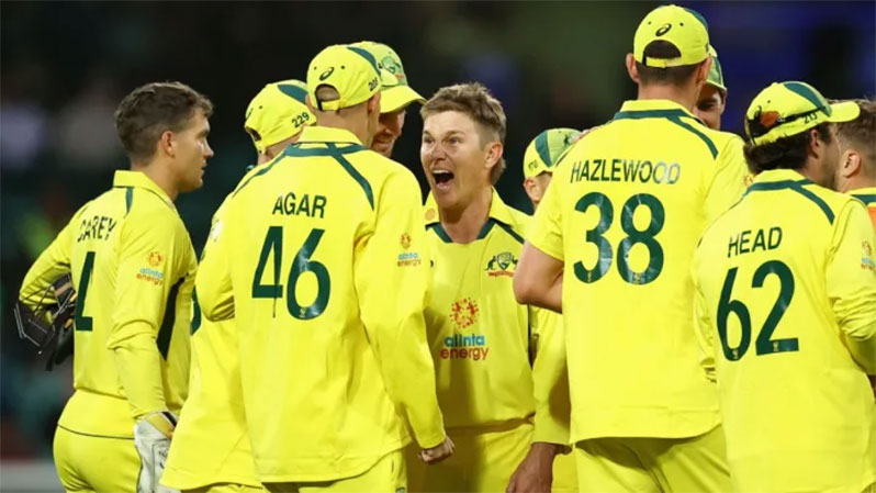 England appeared on track for victory at the SCG before losing 7-52, as Josh Hazlewood sealed victory in his captaincy debut for Australia