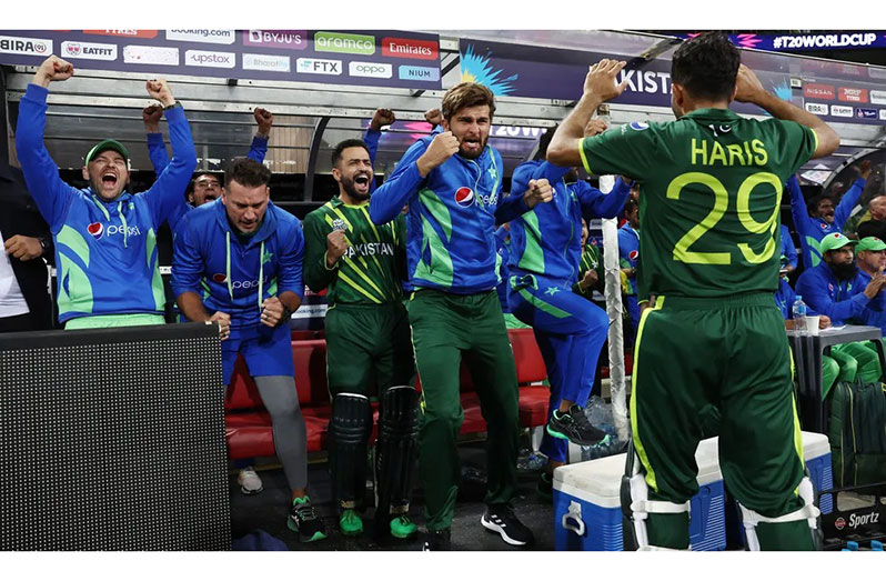 Pakistan players celebrate getting into the ICC Men's T20 World Cup final