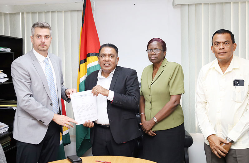 The government, through the Mistry of Agriculture, on Wednesday, signed a Memorandum of Understanding (MOU) with the Israeli company, KARLICO INC., for the development of a massive hydroponic production system project in Guyana
