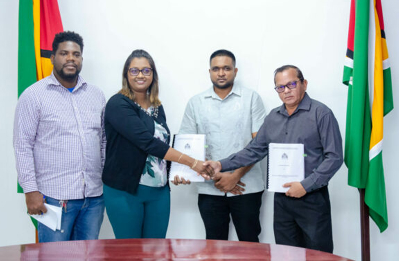 Residents of Region Two will soon see improved refuse disposal, as the Ministry of Local Government and Regional Development on Friday signed a $252 million contract with Puran Brothers Disposal Inc. for the construction of a sanitary landfill in Zorg-En-Vlygt, Essequibo Coast
