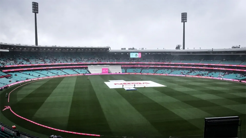 The SCG was a picture of gloom on day three  (AFP/Getty Images)