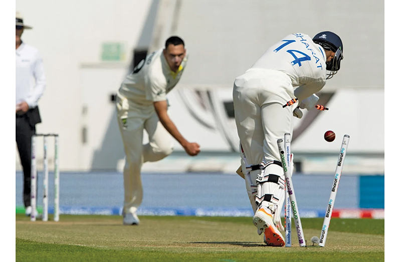 Australia still on top but Rahane and Thakur lead India's resistance