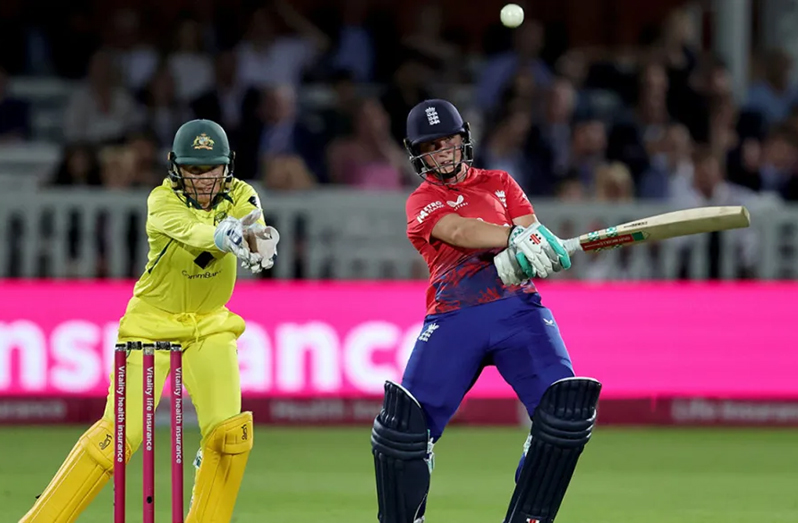 Alice Capsey ensured England's chase stayed on course  •  (Getty Images)