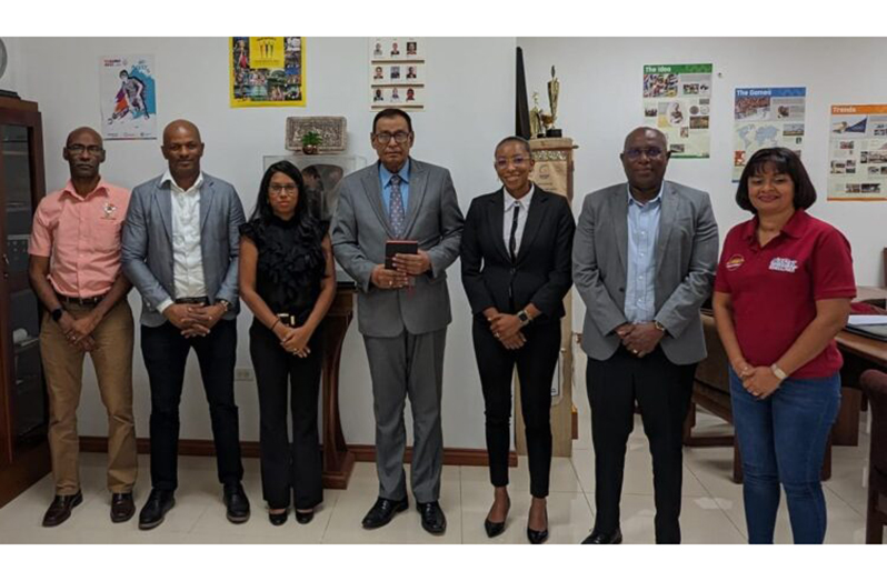 Guyana’s Ambassador to Cuba Halim Majeed (centre) is flanked by GOA executives. From left are Garfield Wiltshire, Godfrey Munroe, Vidushi Persaud-McKinnon, Cristy Campbell, Steve Ninvalle and Emelia Ramdhani