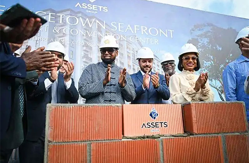 President, Dr. Irfaan Ali; Prime Minister, Brigadier (Ret’d) Mark Phillip (third from right); Minister of Tourism, Industry & Commerce, Oneidge Walrond (second from right) and other officials at the sod turning ceremony (DPI photos)