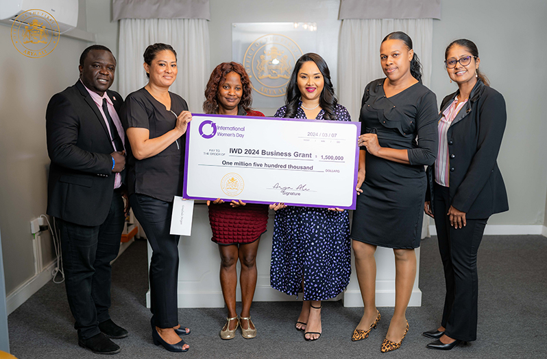 In observance of International Women’s Day on Friday, First Lady Mrs Arya Ali handed over three grants totalling $1,500,000 to three single mothers to fund their start-ups