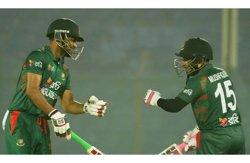 Najmul Hossain Shanto and Mushfiqur Rahim crafted a big fifth-wicket stand  •  (BCB Photo)