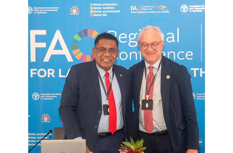 Guyana’s Agriculture Minister, Zulfikar Mustapha and FAO’s Assistant Director General and Regional Representative for Latin America and the Caribbean, Mario Lubetkin