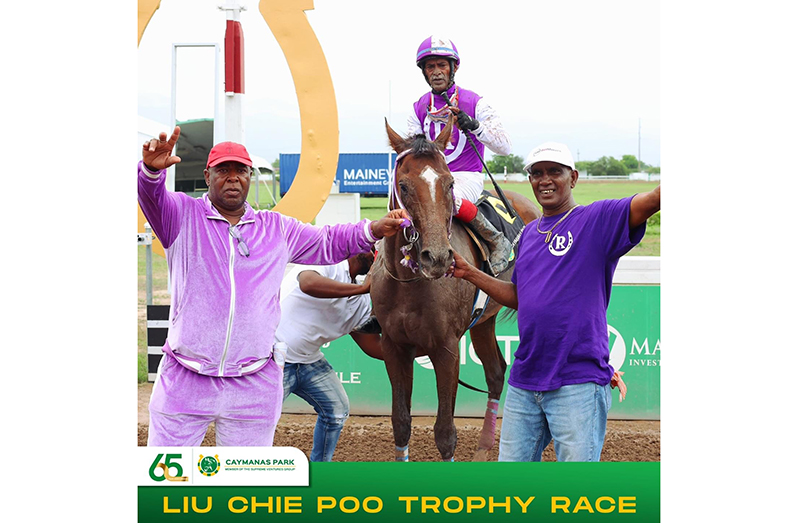 The connections of champion horse Easy as A B C after the win in Jamaica. (Photo: Caymanas Park)