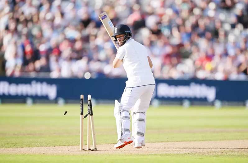 Ben Duckett played on off Alzarri Joseph • Jul 26, 2024 • Getty Images