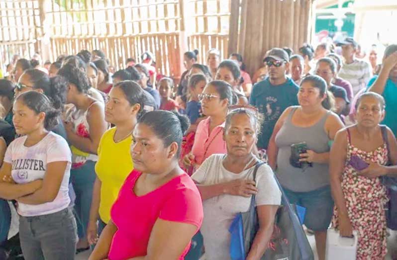 Some of the residents of St Cuthbert’s Mission\Pakuri village