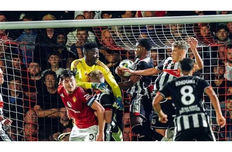 Goalkeeper Onana was at fault for Grimsby's second goal