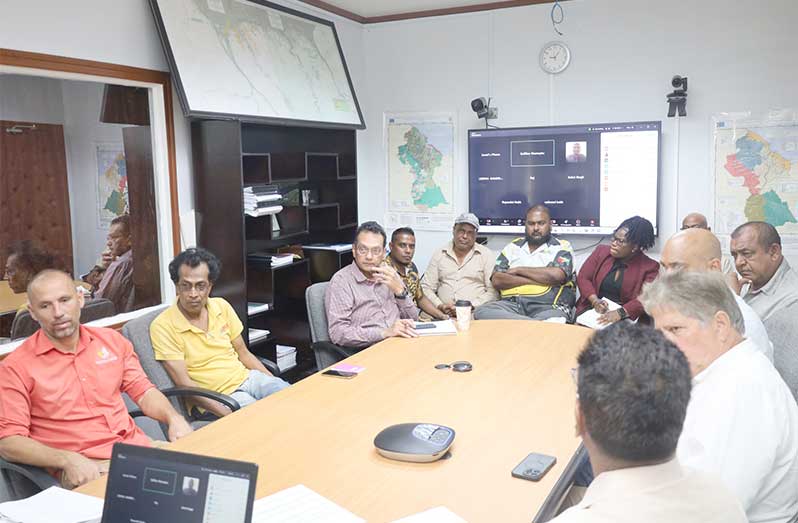 Agriculture Minister Zulfikar Mustapha met with rice millers on Tuesday to discuss matters relating to the current rice crop