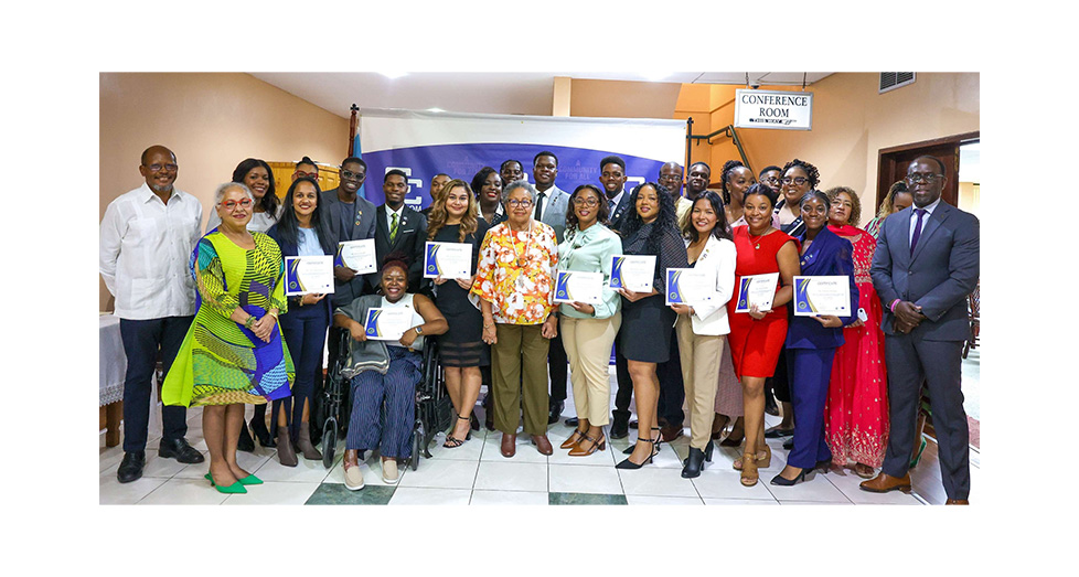 CARICOM Assistant Secretary-General for Human and Social Development Alison Drayton, CARICOM Secretary-General Dr Carla Barnett, CARICOM Ambassador to Guyana George Talbot, and other officials  with participants of the CARICOM Young Professionals Programme (Photo: Caribbean Community/Facebook)