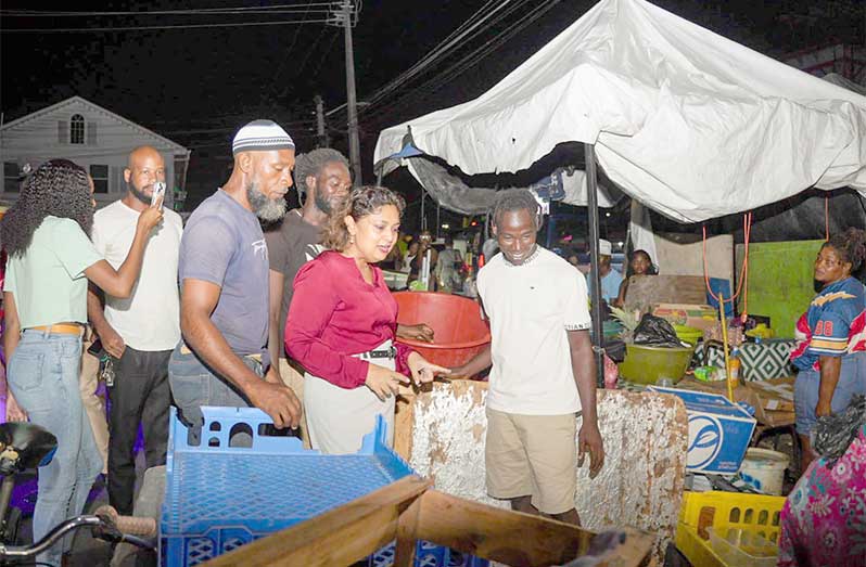 Minister of Local Government and Regional Development, Priya Manickchand, along with other officials visited Stabroek Market to engage directly with vendors and gain first-hand insights into the challenges of maintaining a clean environment in one of the city’s busiest commercial hubs