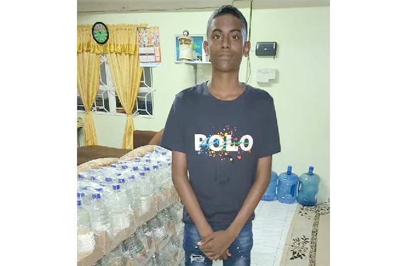 15-year-old Navindra Mahes