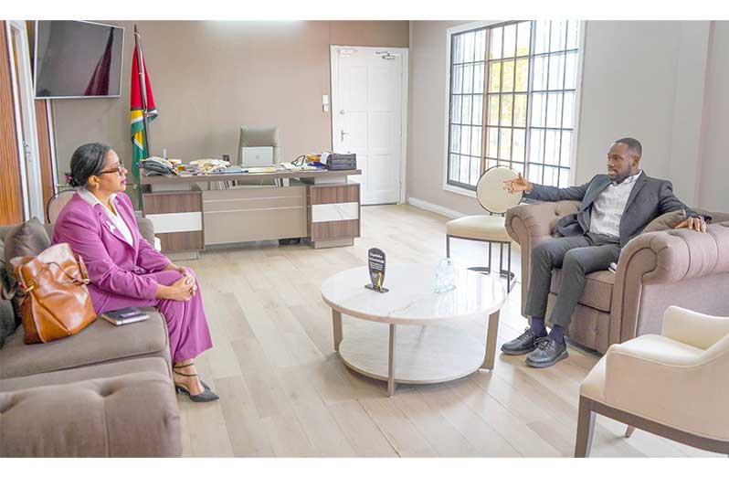 Minister of Labour and Manpower Planning, Keoma Griffith on Wednesday welcomed Her Excellency Gale Miller-Garnett, High Commissioner of Belize to Guyana, during a courtesy call