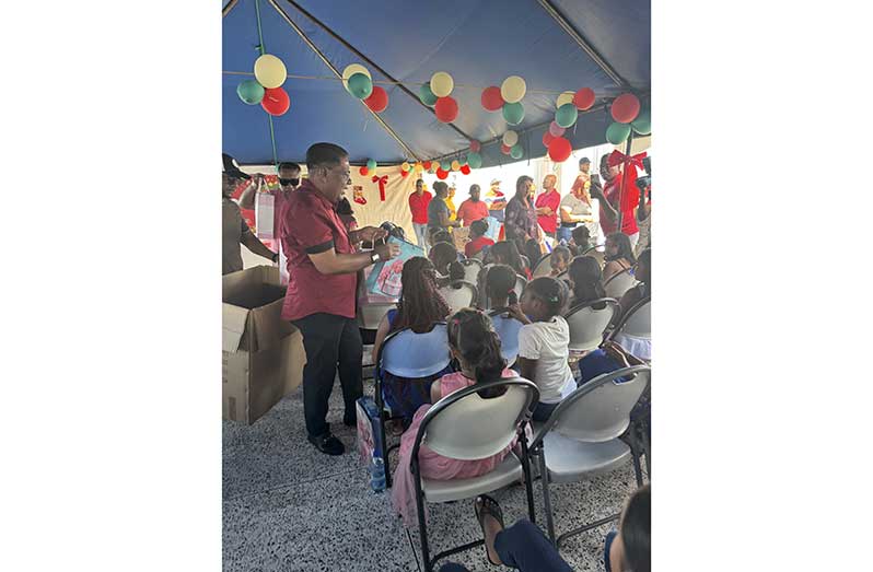 Minister Mustapha hands over new houses to Bloomfield residents