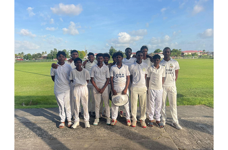 Hicks and Deochand lead RHT BAKEWELL to semifinals