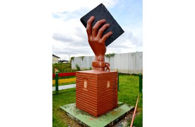 The Emancipation Monument at Beterverwagting (Delano Williams photo)