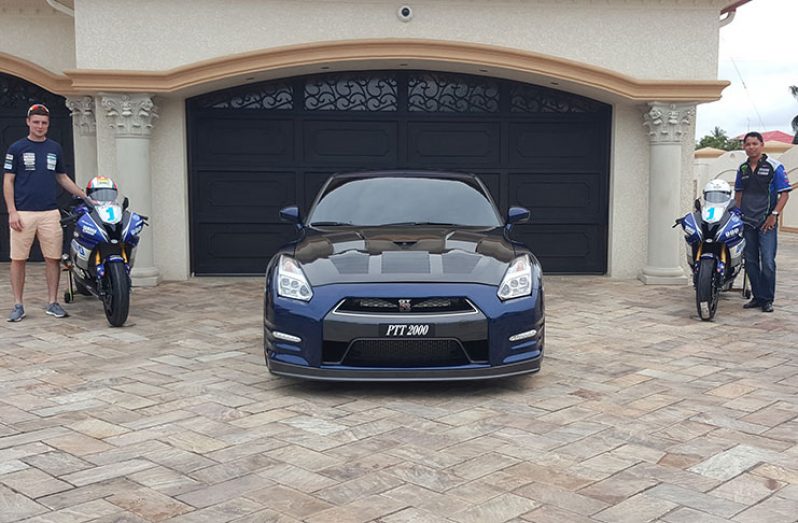Team Mohammeds two Yamaha R6 flanks their Nissan GTR.