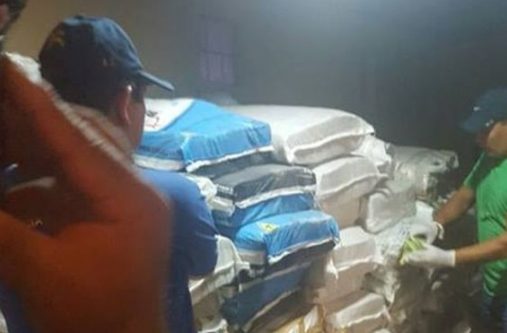 The notes were found in bags in the home of an arms dealer, police said