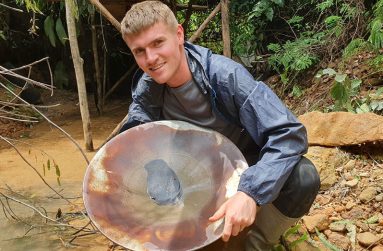 German travel vlogger ‘Tilo the Pilgrim’ is currently in Guyana after hitchhiking across Europe and the Atlantic Ocean. Just a few days ago, Tilo was gold mining in Mahdia