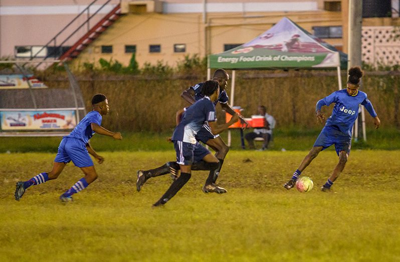 Action between Dolphin and Lodge (Delano Williams photo)