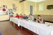 Minister of Agriculture, Zulfikar Mustapha, in a meeting with the brackish water shrimp farmers at Albion
