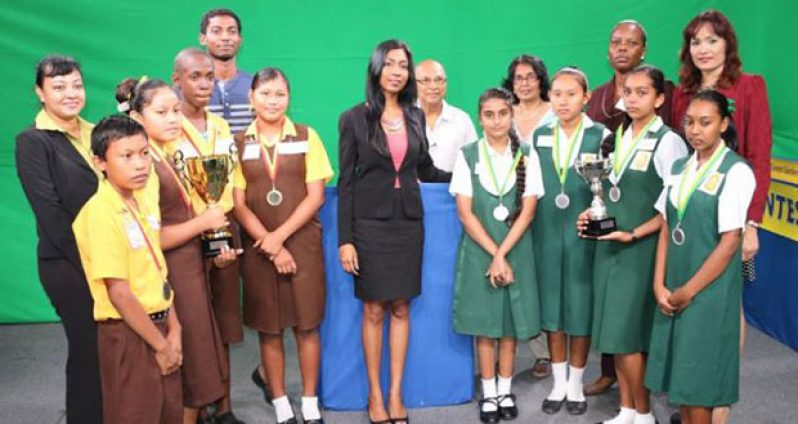 Ms. Gitanjali Chandarpal with teachers and other officials and the two teams