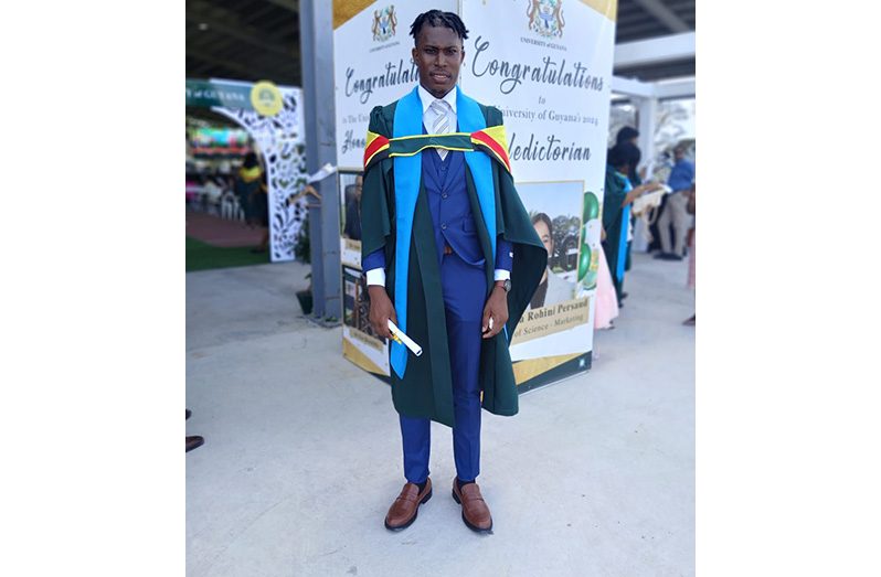 Wesley Apple when he graduated from UG