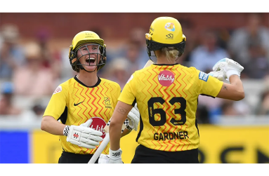 Ash Gardner and Beth Mooney celebrate  •  Philip Brown/Getty Images