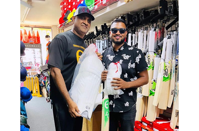 Ravi Etwaroo (left) and Kishan Das