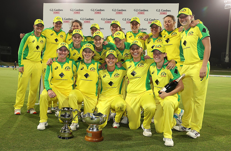 Australia overcome a mid-innings batting collapse to record win No.24 in a row and sweep the Rose Bowl series.