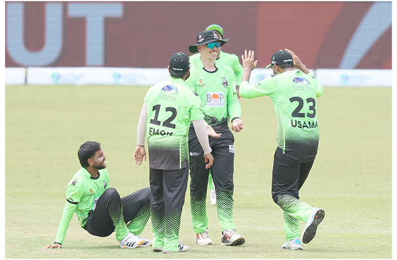 Michael Bracewell of Lahore Qalandars celebrates with teammates after catching Vriitya Aravind of Desert Vipers during the GSL T20 match between Lahore Qalandars and Desert Vipers at the Guyana National Stadium, Providance, Guyana (Photo by Ashley Allen/GSL T20)