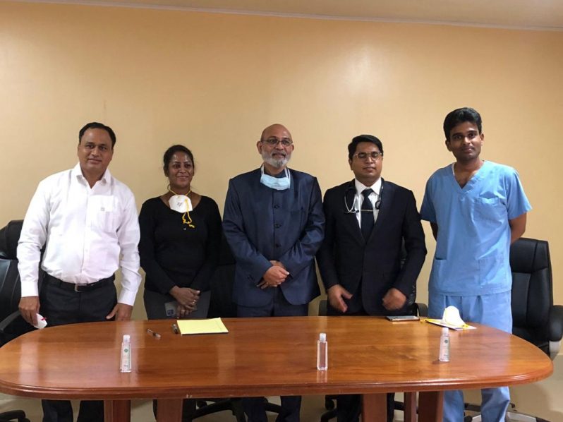Dr. Prashant Vaijyanath (centre) and other members of the visiting cardiac medical team (Dr. Balwant Singh Hospital photo)