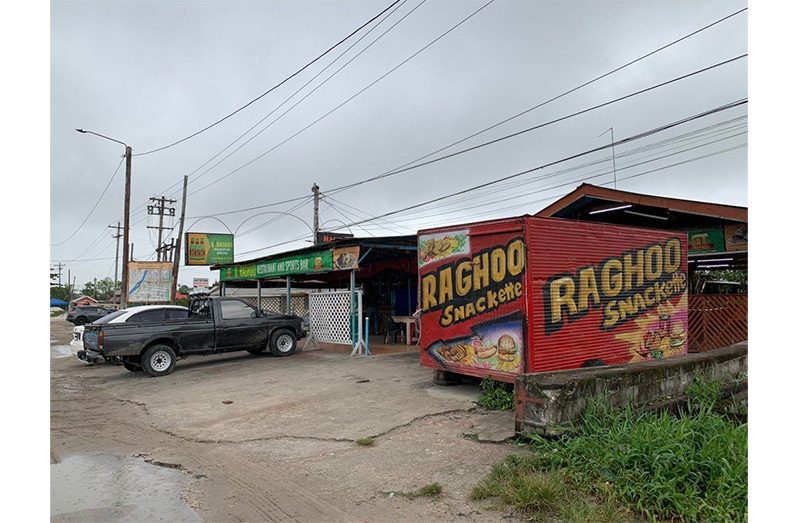 Raghoo’s Sports Bar at Soesdyke