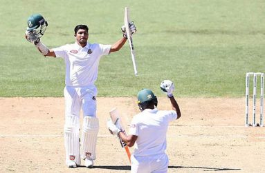 SouMYA Sarkar and Mahmudullah shared a 235-run stand for the fifth wicket © Getty