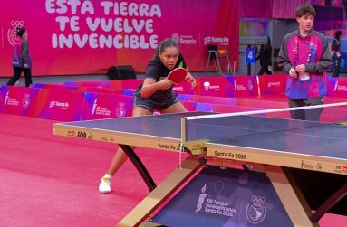 Chelsea Edghill battling in the round of 32