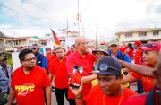 General Secretary of the PPP/C, Dr Bharrat Jagdeo greeting supporters