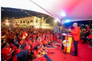 General Secretary of the People’s Progressive Party (PPP) and Vice-President, Dr. Bharrat Jagdeo, in his address to thousands of supporters at a grand public meeting at Corriverton on Friday, stressed that the only party for the country is the PPP/C, as he laid out specific policies to ensure the continued development in Region Six and the country