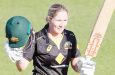 Beth Mooney played a keen hand with the bat, hitting an unbeaten 38-ball 43*