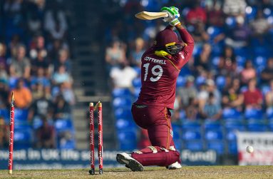 Sheldon Cottrell was bowled by Mark Wood© AFP