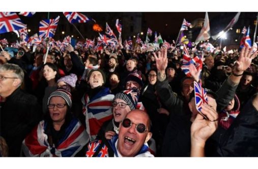 Brexit supporters held a party in Parliament Square(BBC/Getty Images)