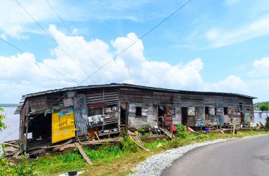 The dilapidated structure in Byderabo which houses several families, including an infant (Delano Williams photos)