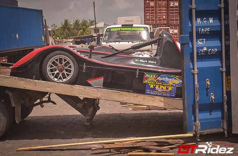 Mark Vieira’s Radical is being loaded into the container for Trinidad. (GTRidez photos)