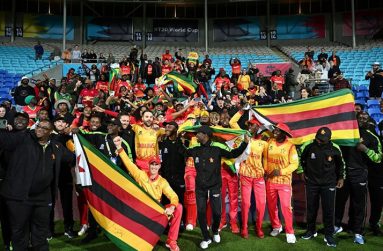 Zimbabwe celebrate their qualification to the Super 12s, October 20, 2022 (ICC/Getty Images)